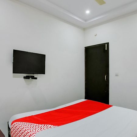Hotel O Manjushree Boarding & Lodging Nearby Dr.Br Ambedkar Stadium Basveshwar Nagar バンガロール エクステリア 写真