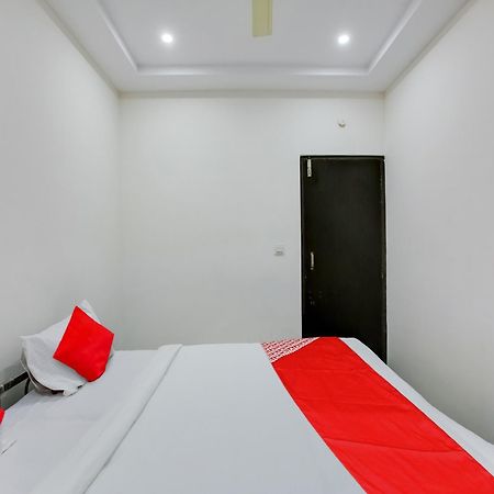 Hotel O Manjushree Boarding & Lodging Nearby Dr.Br Ambedkar Stadium Basveshwar Nagar バンガロール エクステリア 写真