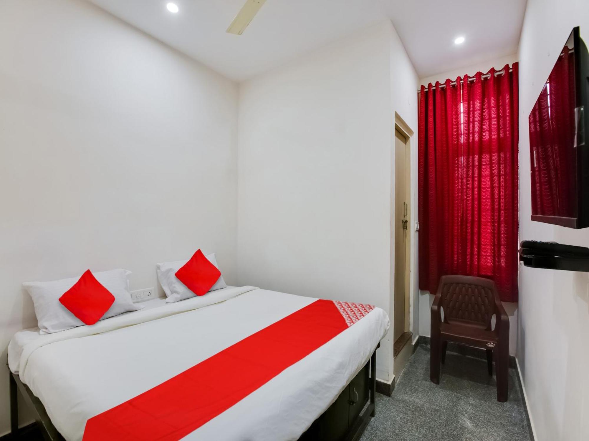 Hotel O Manjushree Boarding & Lodging Nearby Dr.Br Ambedkar Stadium Basveshwar Nagar バンガロール エクステリア 写真