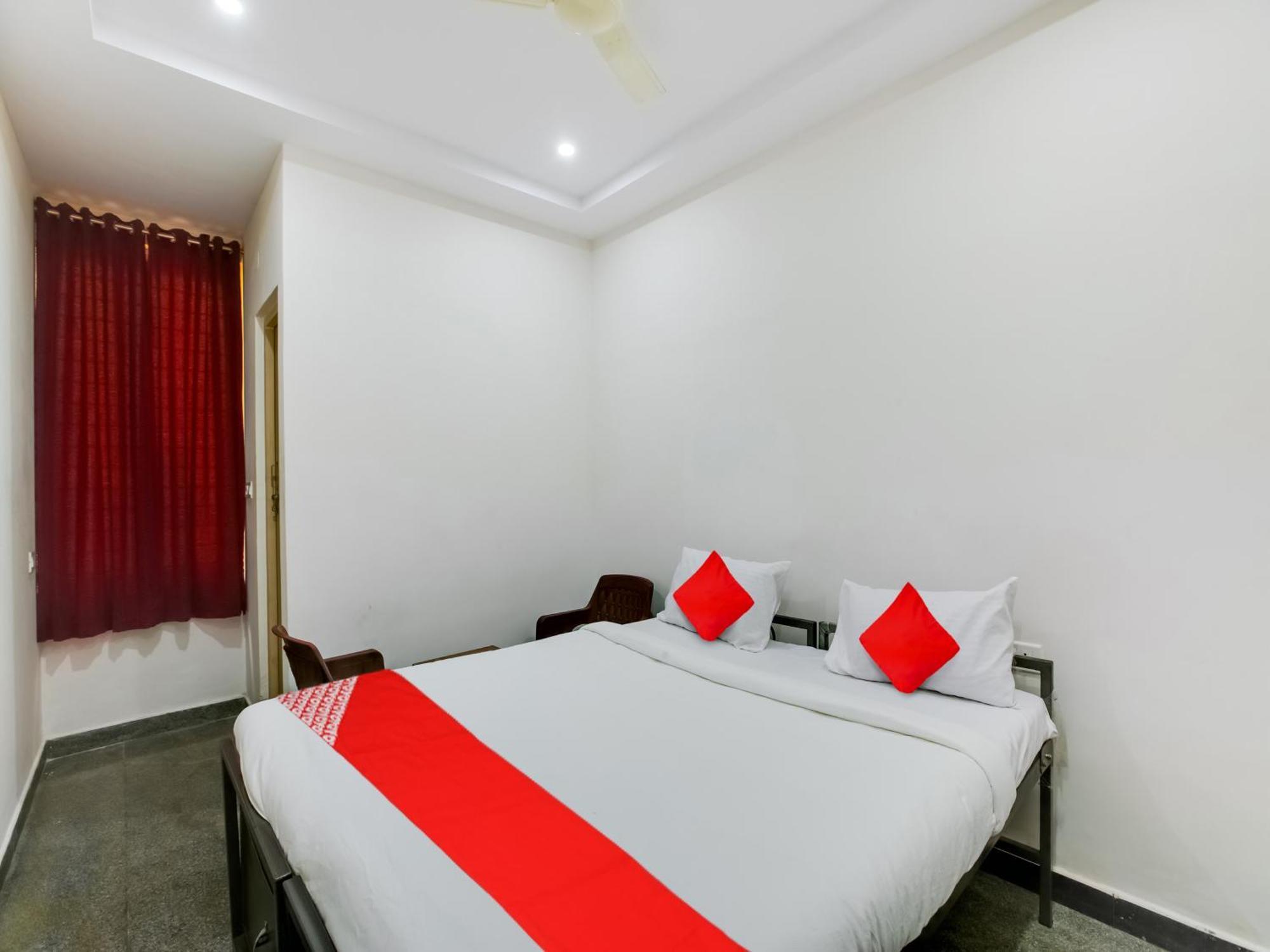 Hotel O Manjushree Boarding & Lodging Nearby Dr.Br Ambedkar Stadium Basveshwar Nagar バンガロール エクステリア 写真