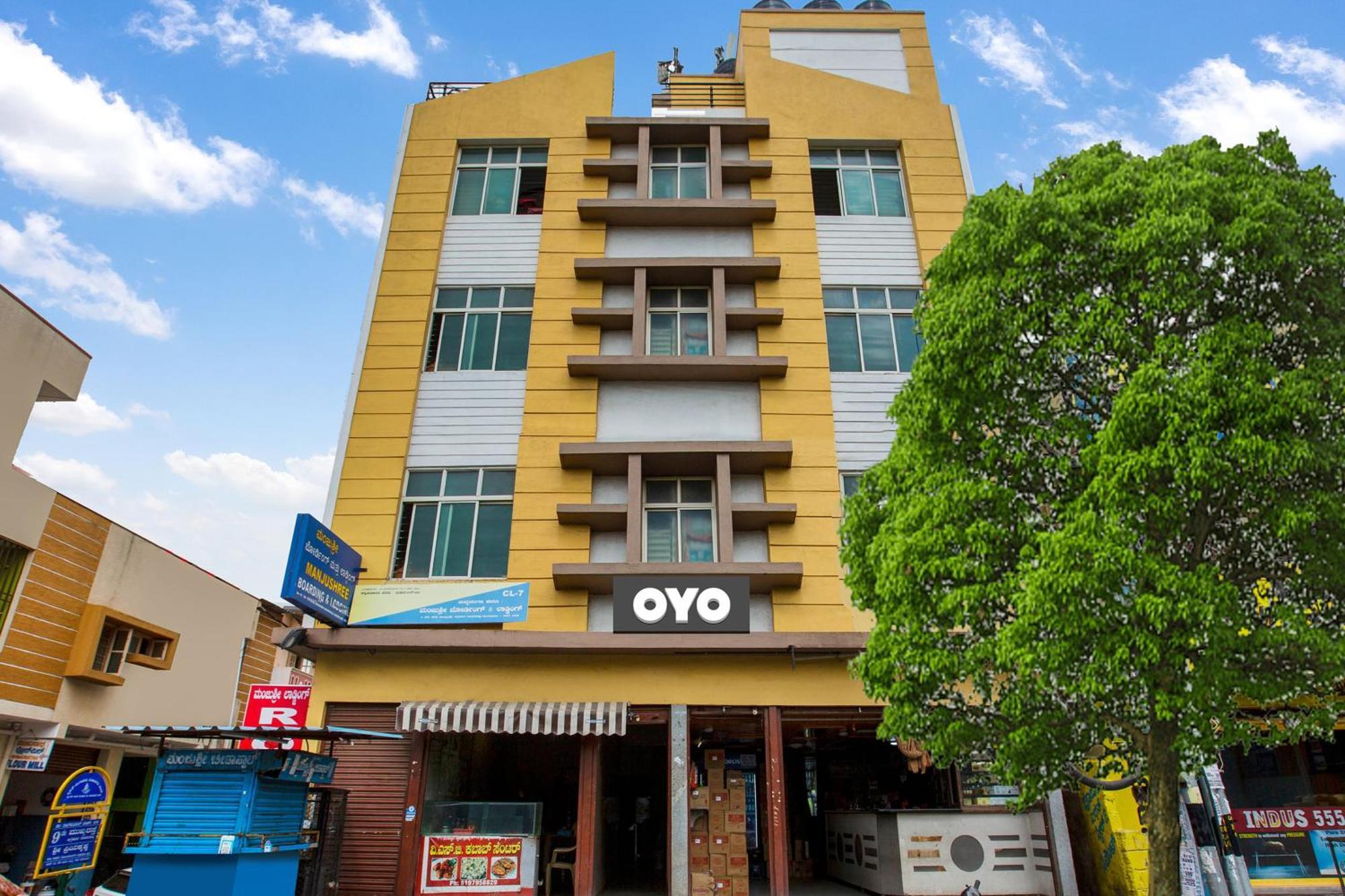 Hotel O Manjushree Boarding & Lodging Nearby Dr.Br Ambedkar Stadium Basveshwar Nagar バンガロール エクステリア 写真